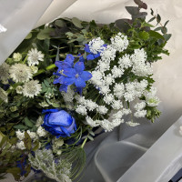 テーブルの装花をゲストにも持ち帰っていただきました。