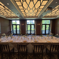 見学時の披露宴会場です