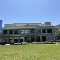 外観、ガーデン挙式をする広場