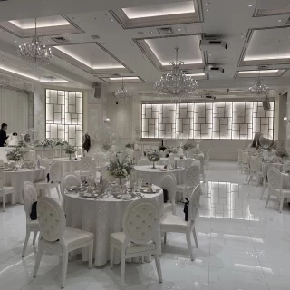 パリスタイルの披露宴会場