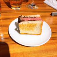 カツサンドもちょうどいいサイズでした