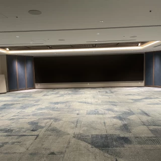 大人数向け披露宴会場(LED画面オフ)