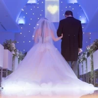 新婦入場
バージングロードはお父さんと