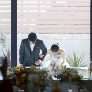 披露宴会場入場
ガーデンにつながる扉から|747175さんのベルクラシック姫路の写真(2431247)