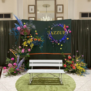 結婚式のテーマを入れ世界でたった一つの装飾を作ってくれました
