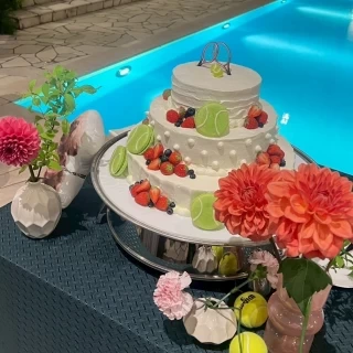 オリジナルで作った生ウェディングケーキです！