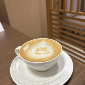 スタッフの方々の配慮のスライム型のラテ|747383さんのララシャンスHIROSHIMA迎賓館の写真(2433069)