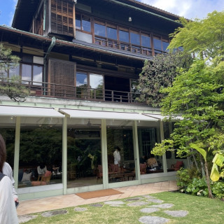 和風建物　庭側