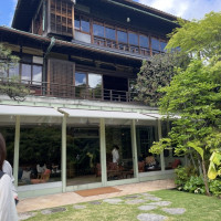 和風建物　庭側