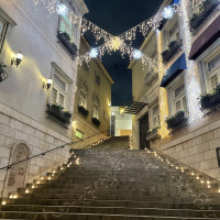 とても映える外観です。写真は夜です。