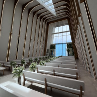 自然光が入る美しい洗練された空間