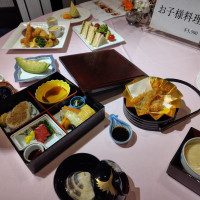 お子様料理は和洋中3種類