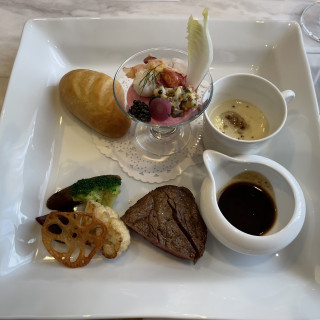 1プレート料理です。
