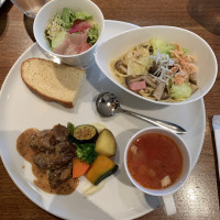 レストランで試食させて頂いた食事