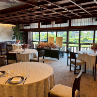 鴨川沿いの景色が見える和な雰囲気の会場でした。