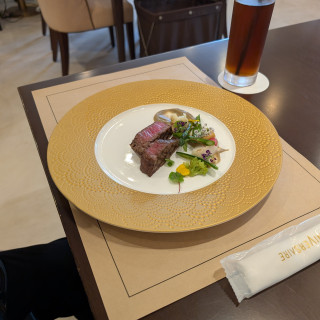 香りにこだわったシェフの最高の料理！