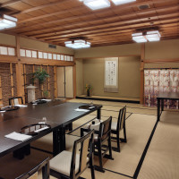 料亭花がすみの「桃林」
