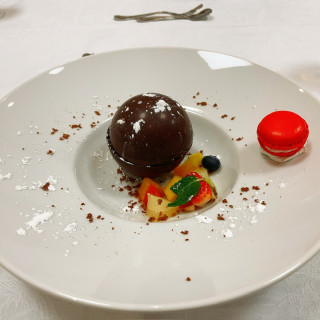 温めたチョコレートを目の前でかける演出がありました