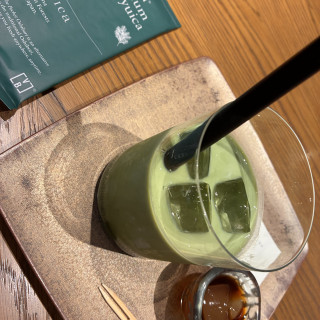 わらび餅、抹茶ドリンク