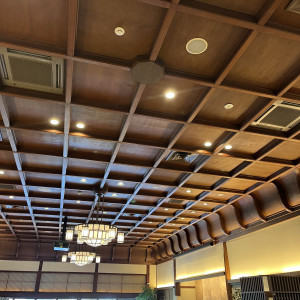 大規模披露宴会場の特徴的な天井．|748463さんのFUNATSURU KYOTO KAMOGAWA RESORT（登録有形文化財）の写真(2438023)