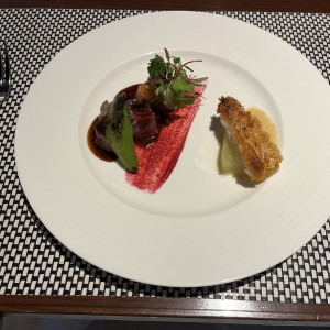 メインの肉と魚のハーフサイズ|748463さんのFUNATSURU KYOTO KAMOGAWA RESORT（登録有形文化財）の写真(2438018)