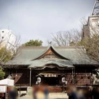 四柱神社外観