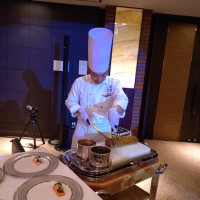 シェフがお肉をカットしてくれました