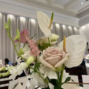 テーブル装花です。|748589さんのベイサイド迎賓館（静岡）/テイクアンドギヴ・ニーズウェディングの写真(2439040)