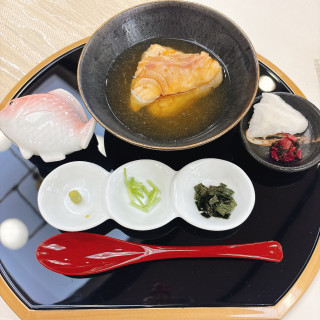 お米が神に備える田んぼで育てているもの！炊いただけで味するよ