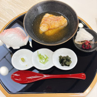 お米が神に備える田んぼで育てているもの！炊いただけで味するよ