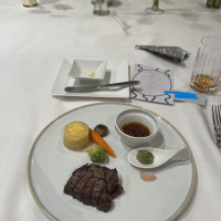 お肉やわらかすぎた食べ方（ソース・塩・わさび）が3種あった
