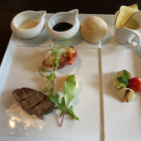 特にステーキ美味しかったです