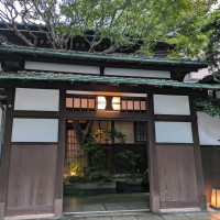 料亭河文のエントランス