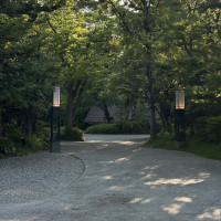 木のチャペルまでの入り口