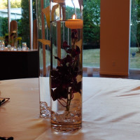 ゲストテーブルの花