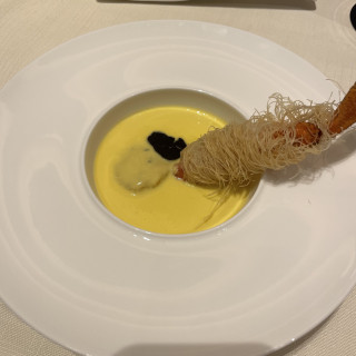 季節の野菜のブルーテ
ズワイガニのフリット添え