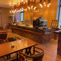 ラウンジ