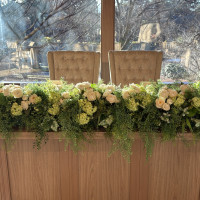 テーブル装花がありイメージが湧きやすかったです