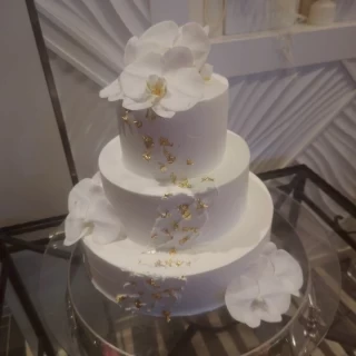 ウェディングケーキです