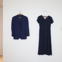 タキシードとカラードレス、くつ