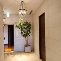 挙式会場前に通じる廊下の様子