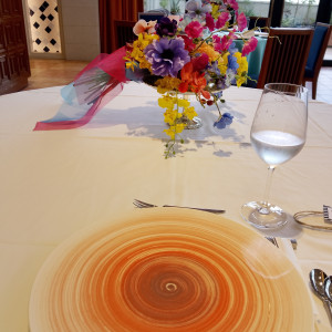 料理のお皿や卓上の雰囲気|748965さんのル・センティフォーリア大阪(クラウディアホールディングスグループ)の写真(2535437)