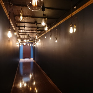 あえて暗くした廊下に光をともし、写真スポットとなっている。|748965さんの18(アンウィット)Produced by Casa d' Angelaの写真(2535698)