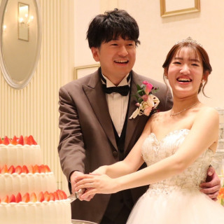 ケーキ入刀シーン