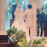 チャペルでの新郎新婦