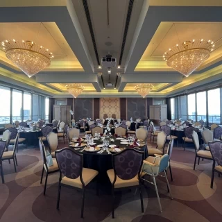 アットホームな披露宴会場