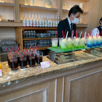 ウェルカムパーティーでは色々な飲み物を楽しんでいただけて良か