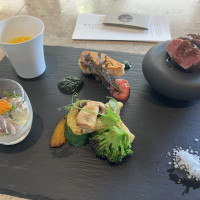 試食をワンプレートで出してくれました。これだけでもお腹溜まる