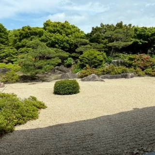 披露宴会場からみえる庭園です。