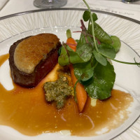 コースの料理をカスタムすることができます。